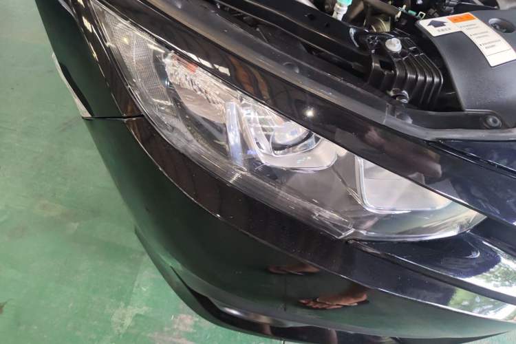 Used Honda Civic 2016 220TURBO CVT Luxury Edition Right Front Headlight