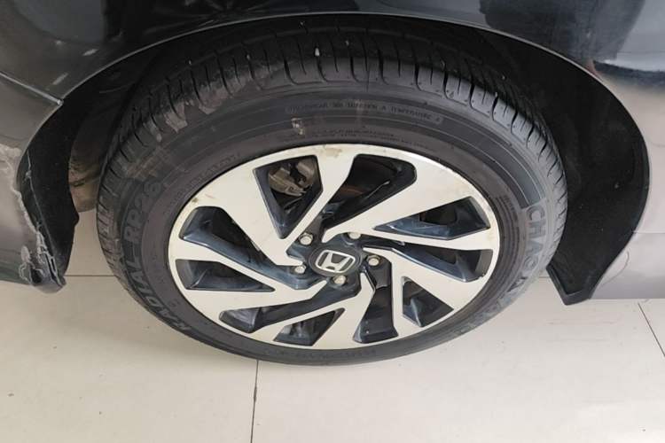 Used Honda Civic 2016 220TURBO CVT Luxury Edition Right Rear Wheel Hub
