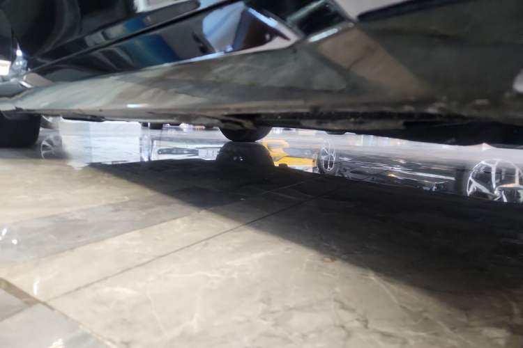 Used Honda Civic 2016 220TURBO Manual Luxury Edition Right Side Sill