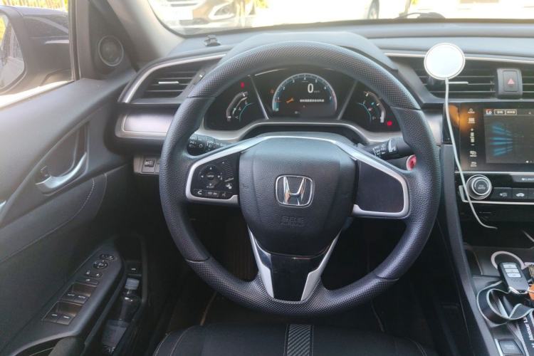 Used Honda Civic 2016 220TURBO Manual Luxury Edition Steering Wheel