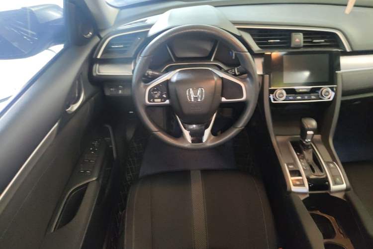 Used Honda Civic 2016 220TURBO CVT Luxury Edition Steering Wheel