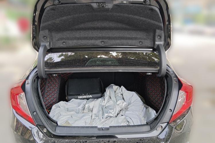 Used Honda Civic 2016 220TURBO CVT Luxury Edition Trunk