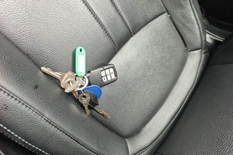 Used Honda Civic 2016 220TURBO CVT Luxury Edition Vehicle Key