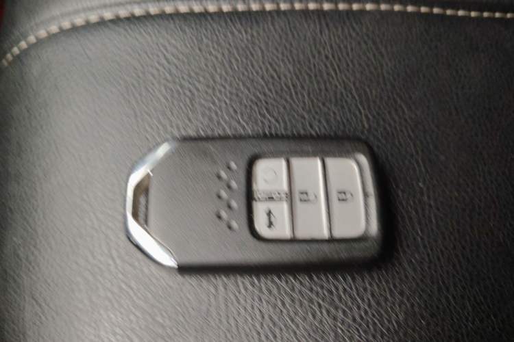 Used Honda Civic 2016 220TURBO CVT Luxury Edition Vehicle Key