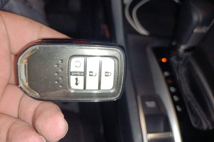 Used Honda Civic 2016 220TURBO CVT Luxury Edition Vehicle Key