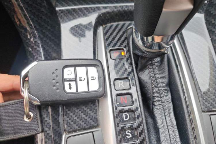 Used Honda Civic 2016 220TURBO CVT Luxury Edition Vehicle Key