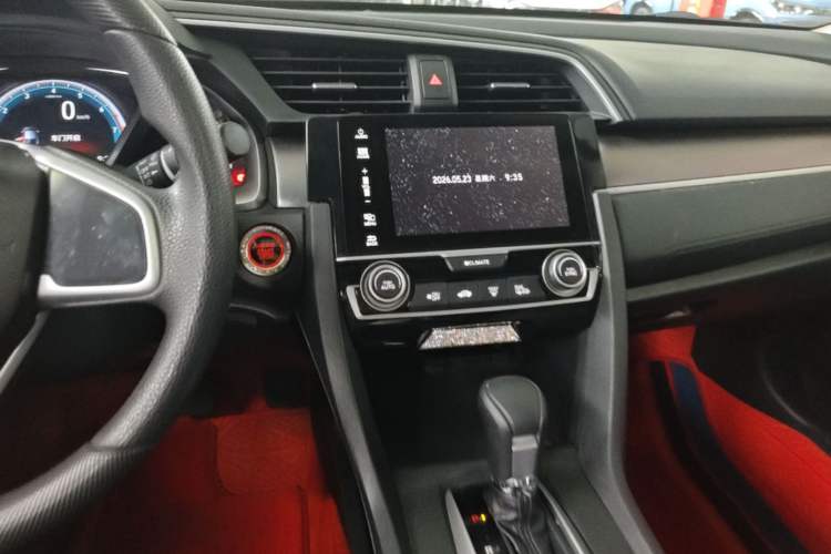 Used Honda Civic 2016 220TURBO CVT Luxury Edition Audio And AC Panel