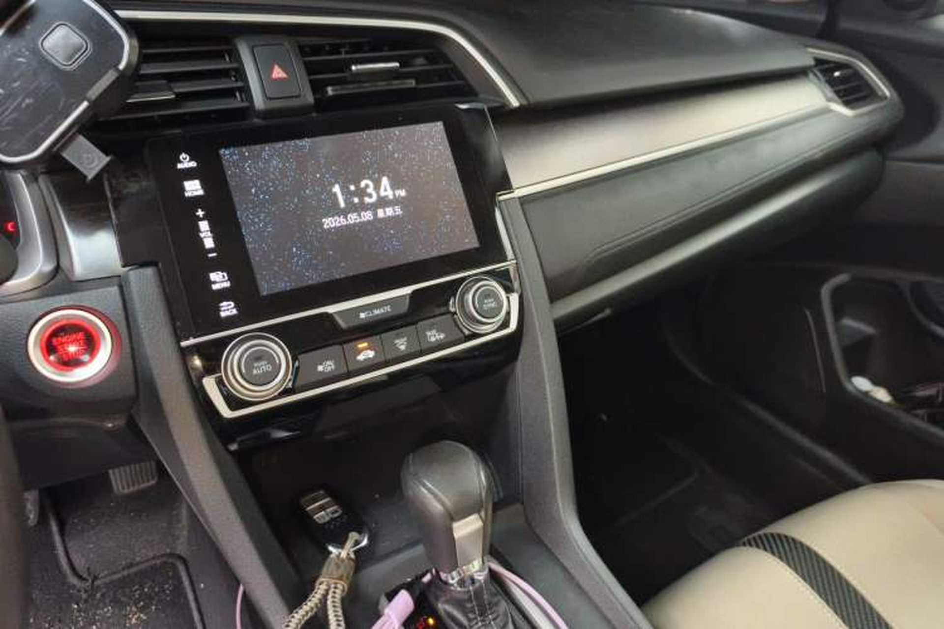 Used Honda Civic 2016 220TURBO CVT Luxury Edition Audio And AC Panel