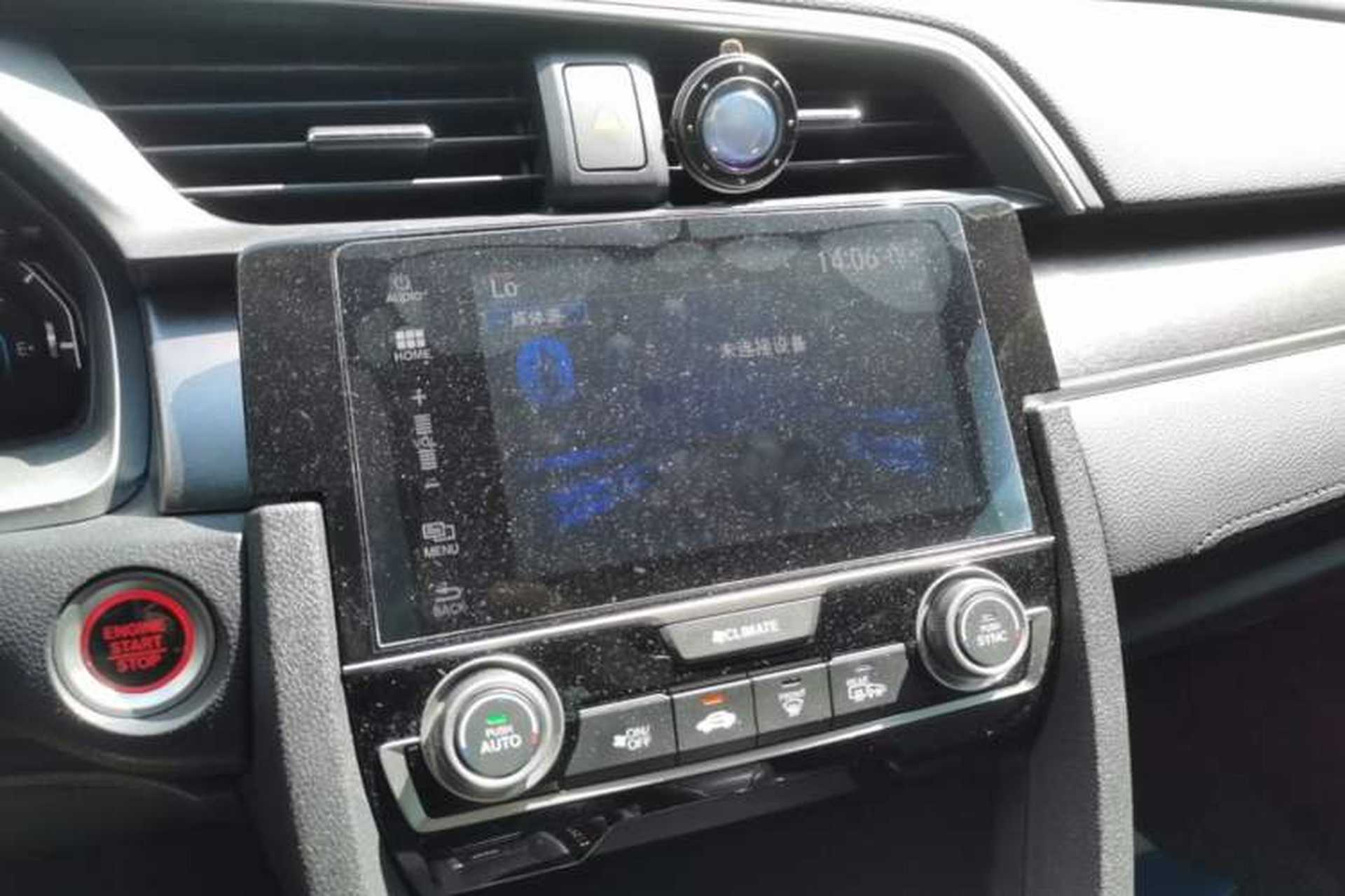 Used Honda Civic 2016 220TURBO CVT Luxury Edition Audio And AC Panel