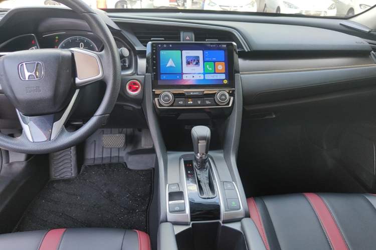 Used Honda Civic 2016 220TURBO CVT Luxury Edition Audio And AC Panel