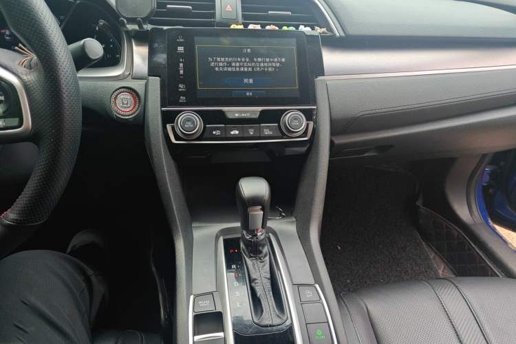 Used Honda Civic 2016 220TURBO CVT Prestige Edition Audio And AC Panel