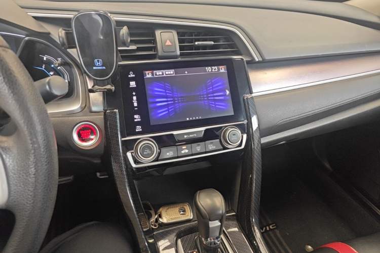 Used Honda Civic 2016 220TURBO CVT Luxury Edition Audio And AC Panel