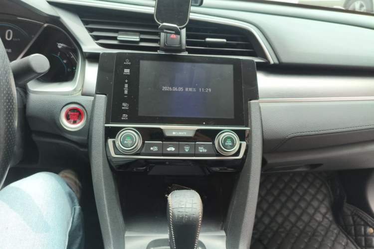 Used Honda Civic 2016 220TURBO CVT Luxury Edition Audio And AC Panel