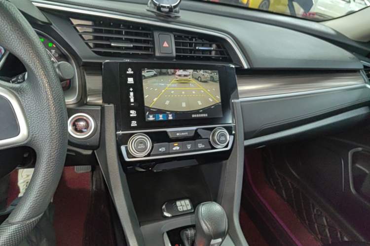 Used Honda Civic 2016 220TURBO CVT Luxury Edition Audio And AC Panel