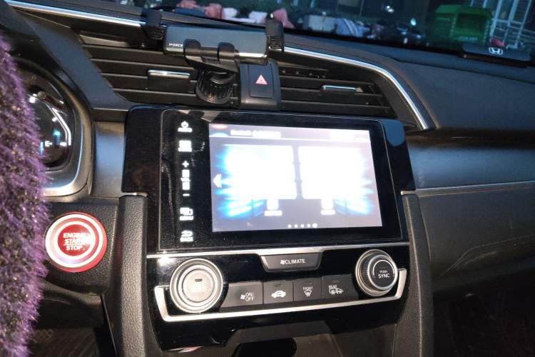 Used Honda Civic 2016 220TURBO CVT Luxury Edition Audio And AC Panel