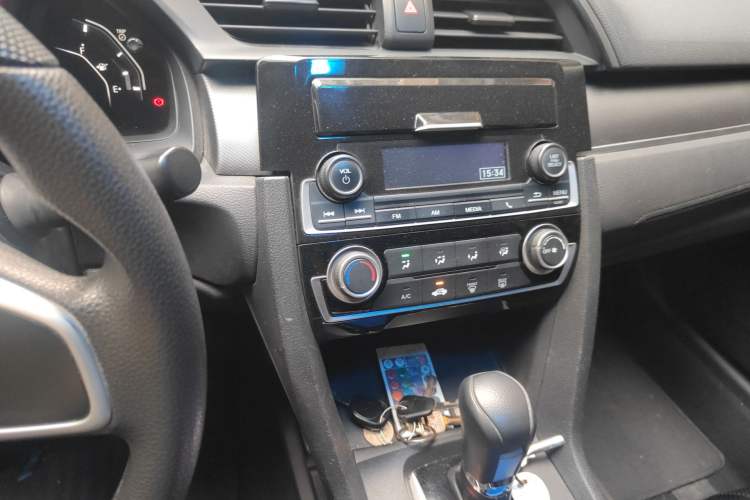 Used Honda Civic 2016 180TURBO CVT Comfort Version Audio And AC Panel