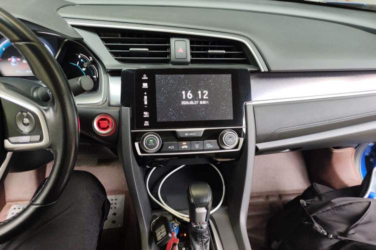 Used Honda Civic 2016 220TURBO CVT Prestige Edition Audio And AC Panel