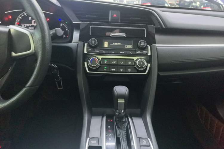 Used Honda Civic 2016 180TURBO CVT Comfort Version Audio And AC Panel
