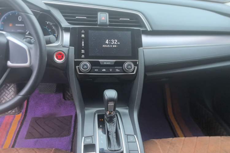 Used Honda Civic 2016 220TURBO CVT Luxury Edition Audio And AC Panel