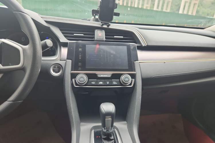 Used Honda Civic 2016 220TURBO CVT Luxury Edition Audio And AC Panel