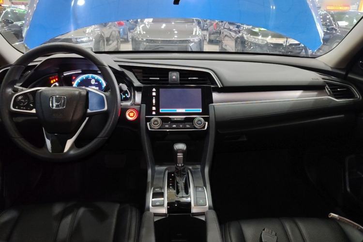 Used Honda Civic 2016 220TURBO CVT Luxury Edition Center Console