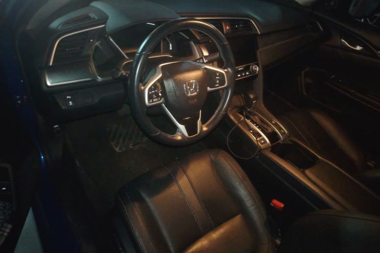 Used Honda Civic 2016 220TURBO CVT Prestige Edition Center Console