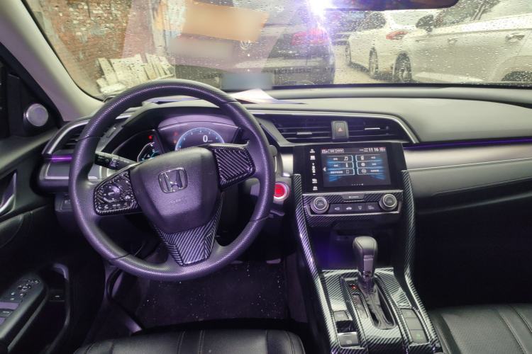 Used Honda Civic 2016 220TURBO CVT Luxury Edition Center Console