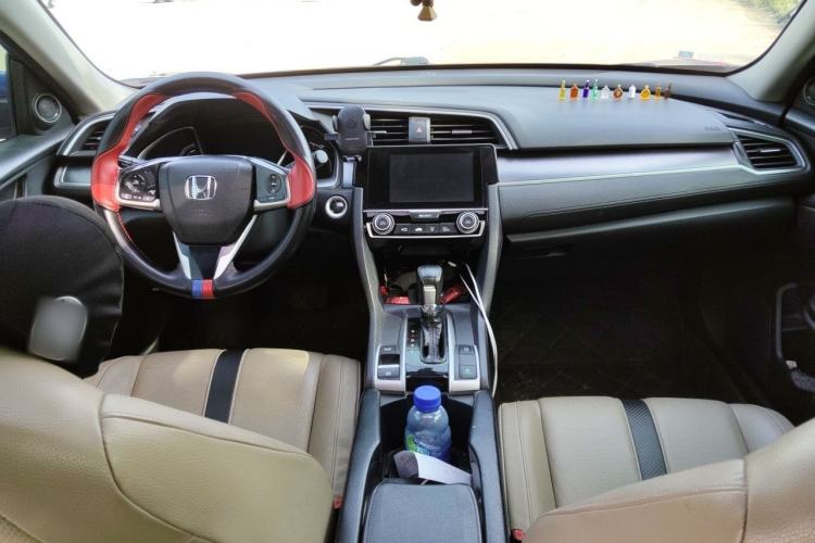 Used Honda Civic 2016 220TURBO CVT Prestige Edition Center Console