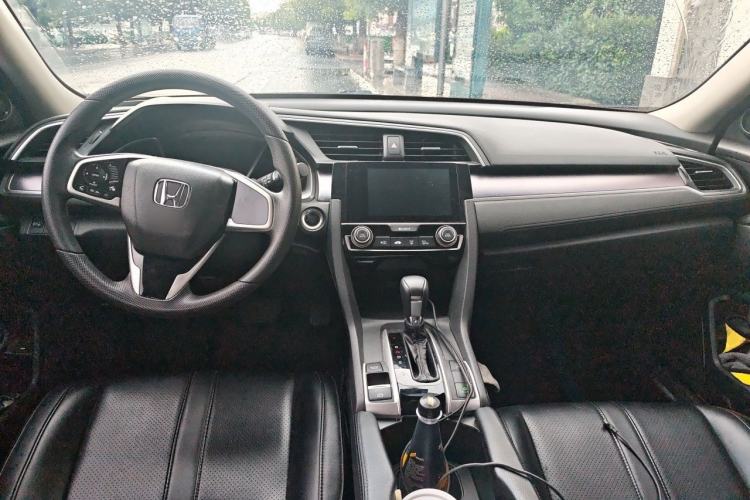 Used Honda Civic 2016 220TURBO CVT Luxury Edition Center Console