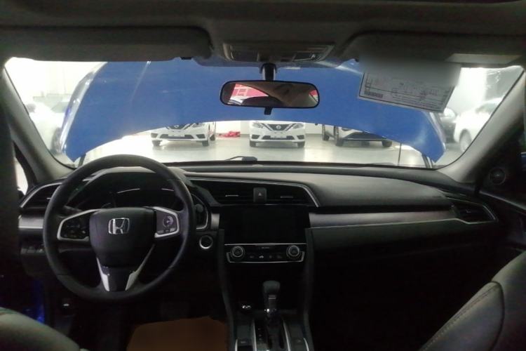 Used Honda Civic 2016 220TURBO CVT Luxury Edition Center Console