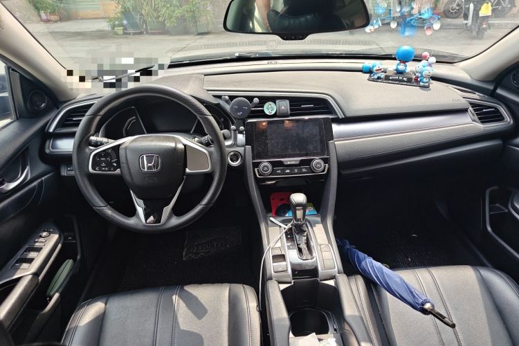 Used Honda Civic 2016 220TURBO CVT Luxury Edition Center Console
