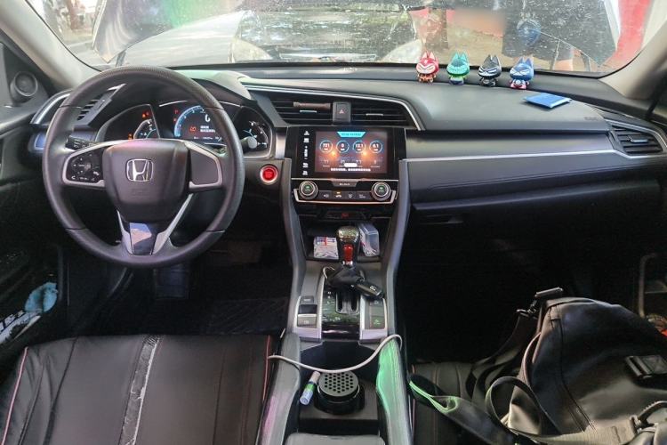 Used Honda Civic 2016 220TURBO CVT Luxury Edition Center Console