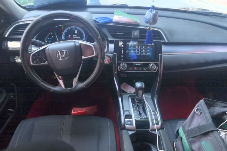 Used Honda Civic 2016 220TURBO CVT Luxury Edition Center Console