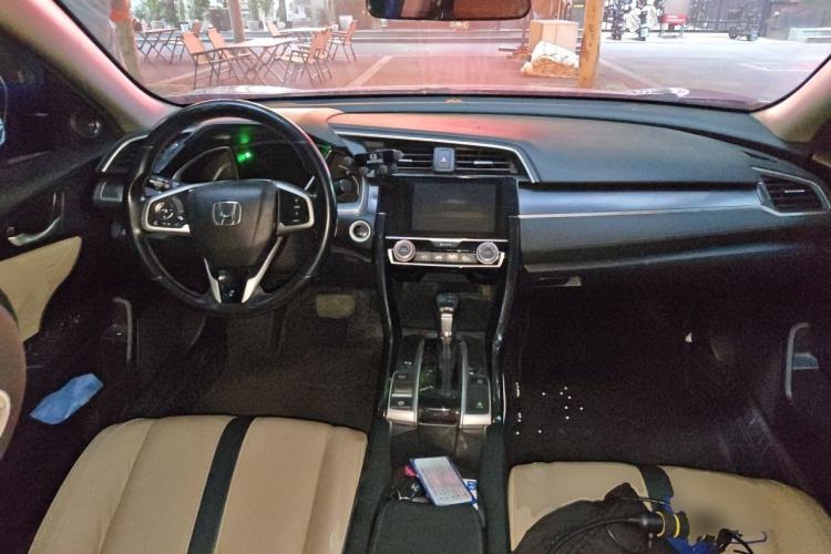 Used Honda Civic 2016 220TURBO CVT Prestige Edition Center Console