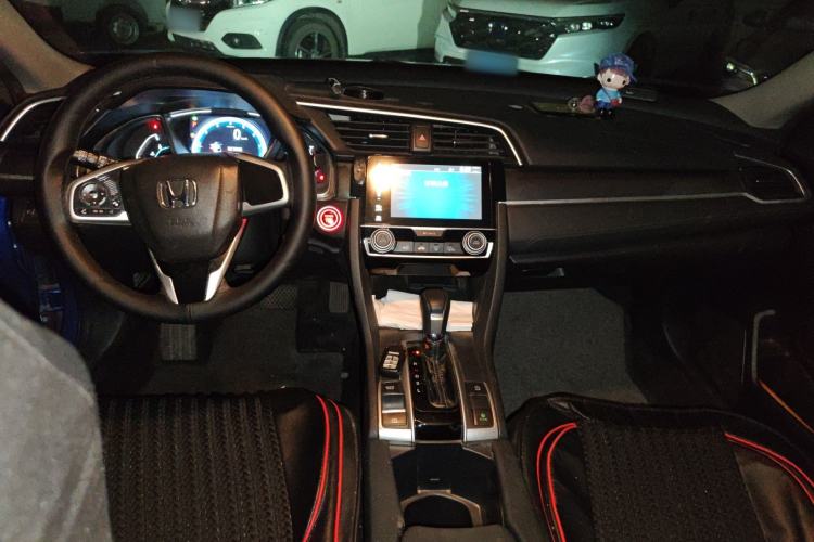 Used Honda Civic 2016 220TURBO CVT Luxury Edition Center Console