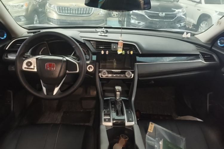 Used Honda Civic 2016 220TURBO CVT Luxury Edition Center Console