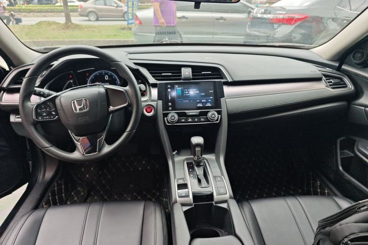 Used Honda Civic 2016 220TURBO CVT Luxury Edition Center Console
