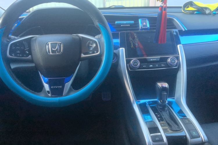 Used Honda Civic 2016 220TURBO CVT Prestige Edition Center Console