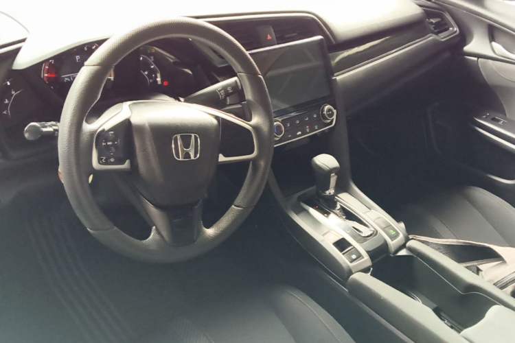 Used Honda Civic 2016 180TURBO CVT Comfort Version Center Console