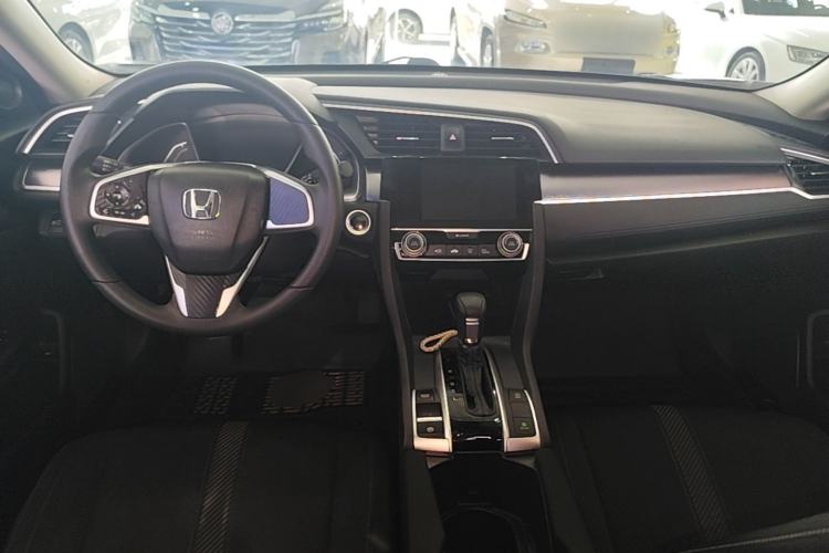 Used Honda Civic 2016 220TURBO CVT Luxury Edition Center Console