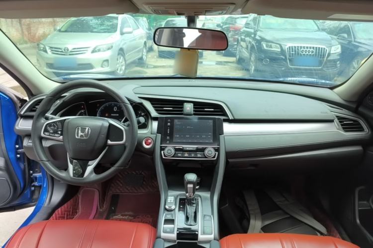 Used Honda Civic 2016 220TURBO CVT Luxury Edition Center Console