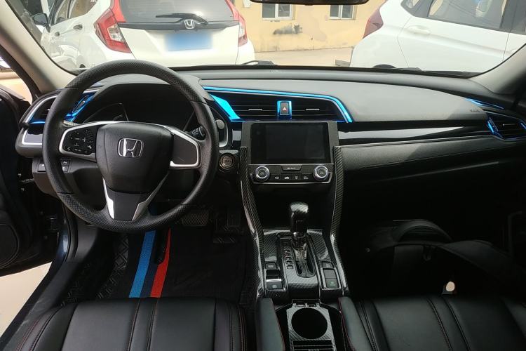 Used Honda Civic 2016 220TURBO CVT Luxury Edition Center Console