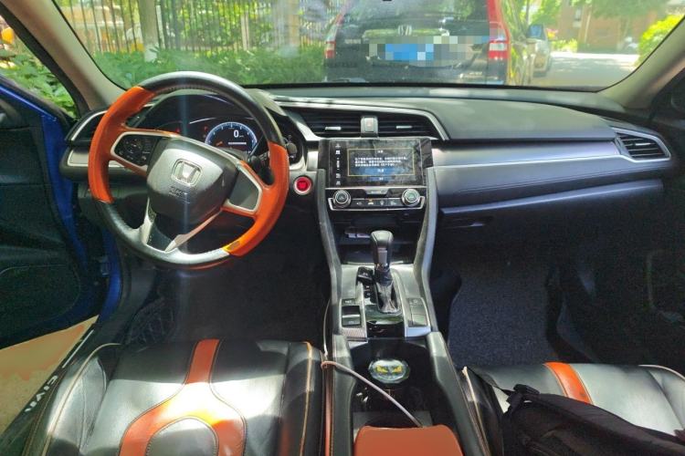 Used Honda Civic 2016 220TURBO CVT Luxury Edition Center Console