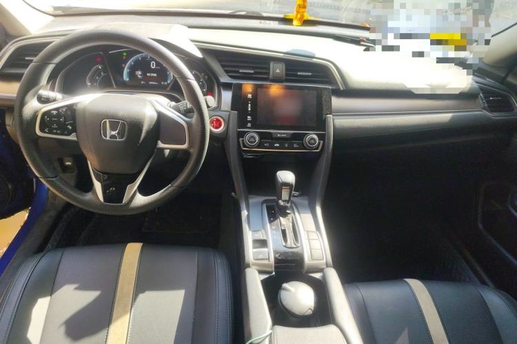 Used Honda Civic 2016 220TURBO CVT Luxury Edition Center Console