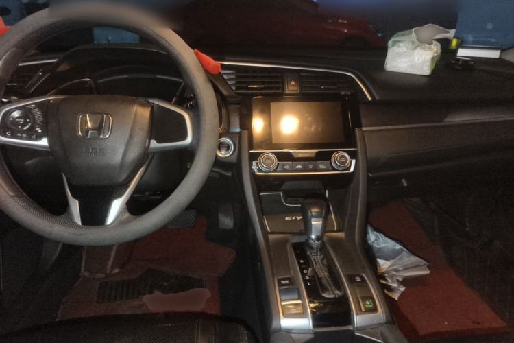 Used Honda Civic 2016 220TURBO CVT Luxury Edition Center Console