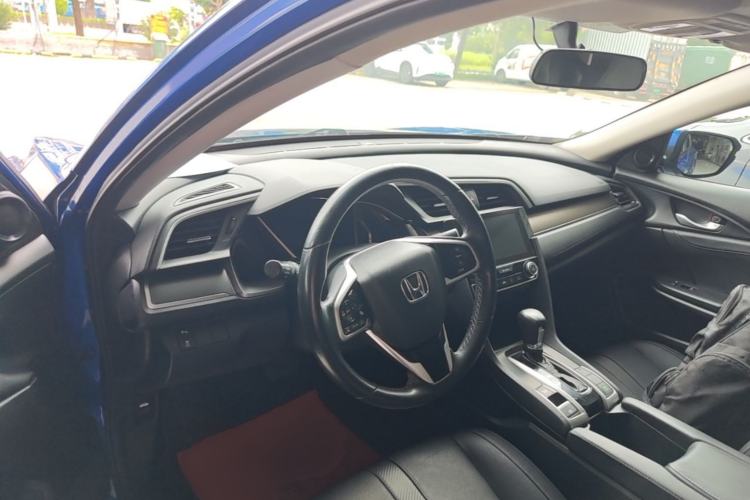 Used Honda Civic 2016 220TURBO CVT Prestige Edition Center Console