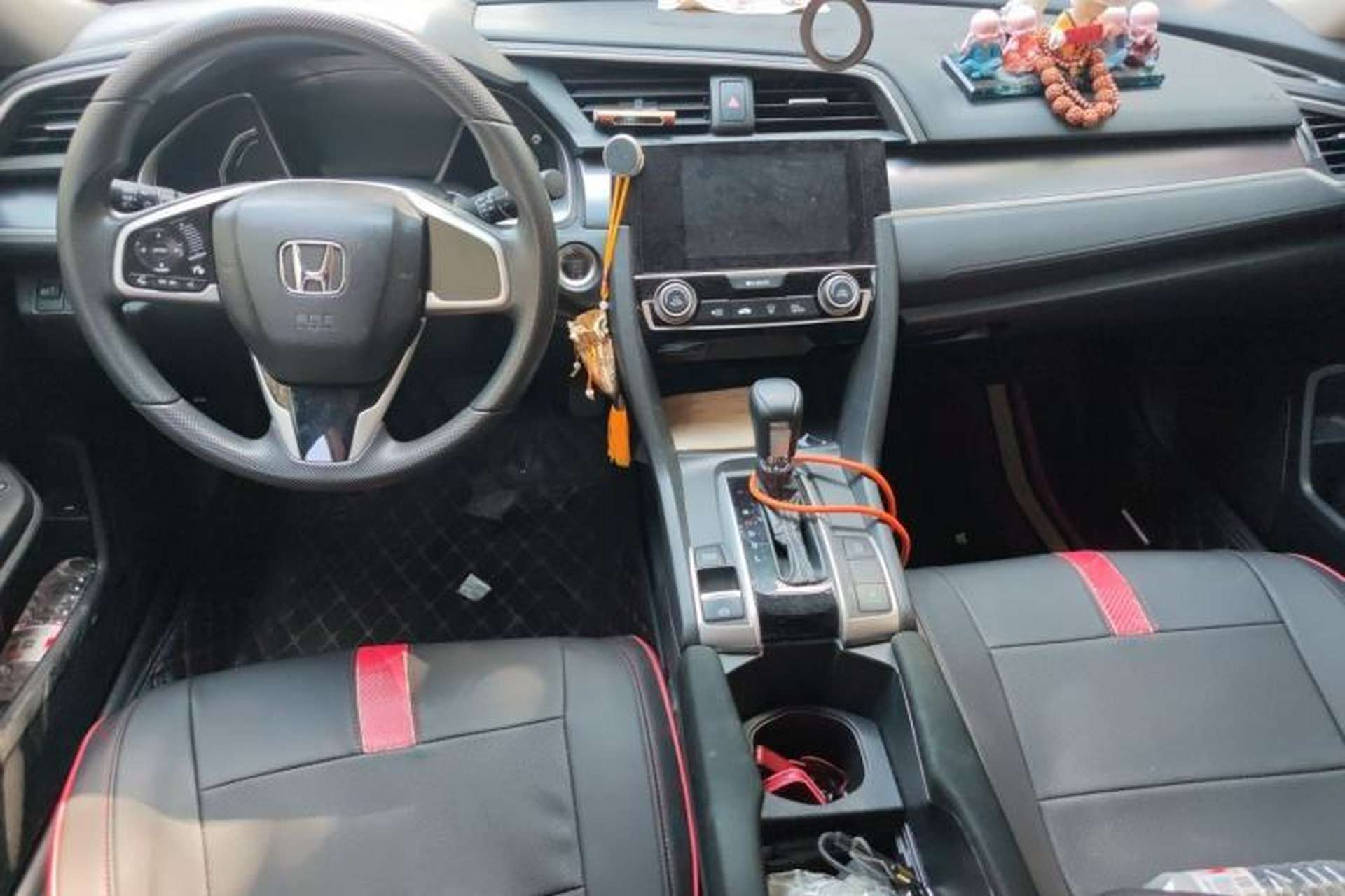 Used Honda Civic 2016 220TURBO CVT Luxury Edition Center Console