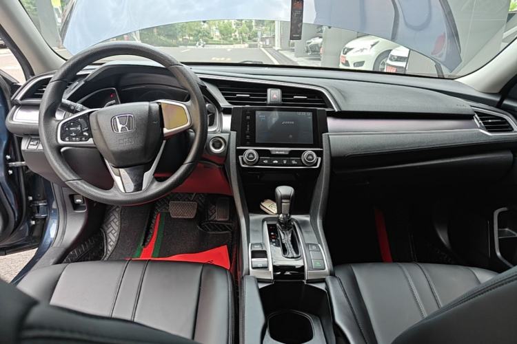 Used Honda Civic 2016 220TURBO CVT Luxury Edition Center Console