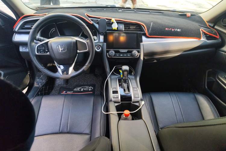 Used Honda Civic 2016 220TURBO CVT Luxury Edition Center Console