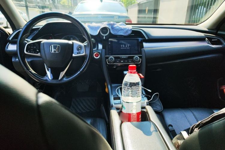 Used Honda Civic 2016 220TURBO CVT Prestige Edition Center Console